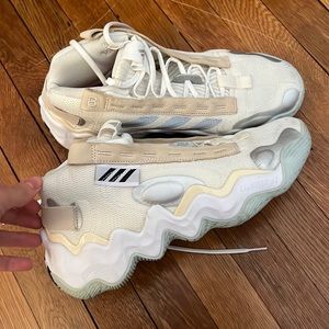 Candace Parker x Wmns Exhibit B Mid 'Off White'